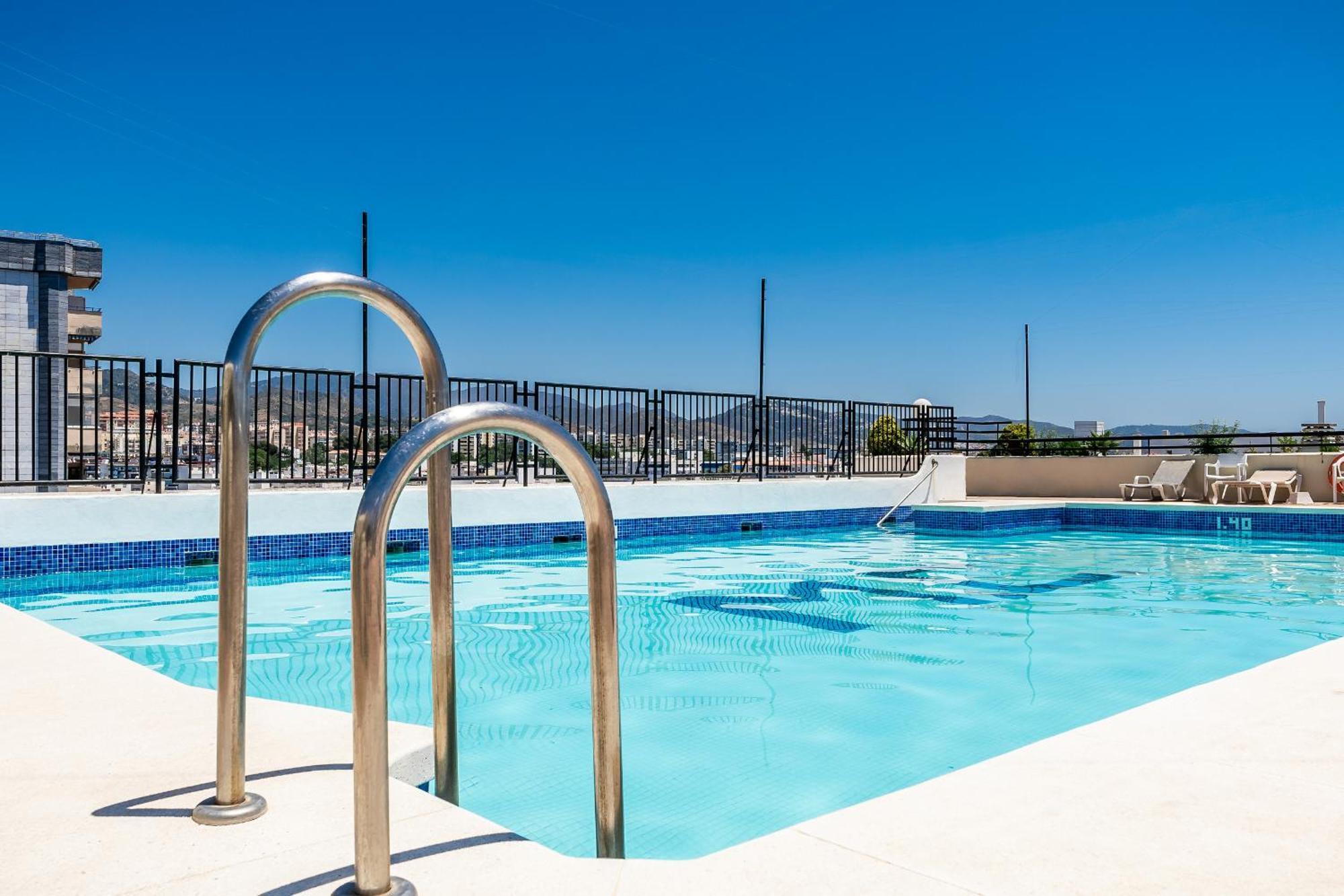 Apartment On The First Line Of The Sea With A View And Free Parking Marbellac Extérieur photo